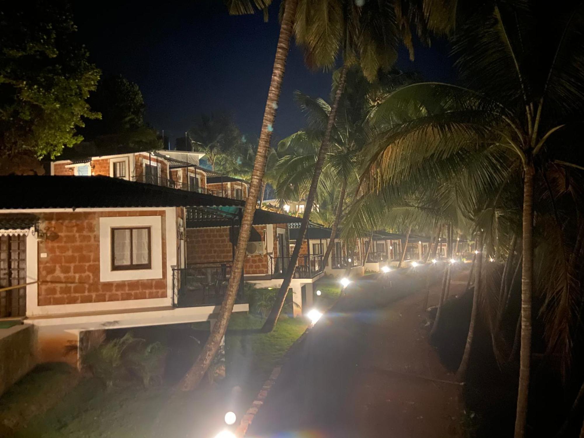 Atmani Waterfront Resort Cola Exterior foto